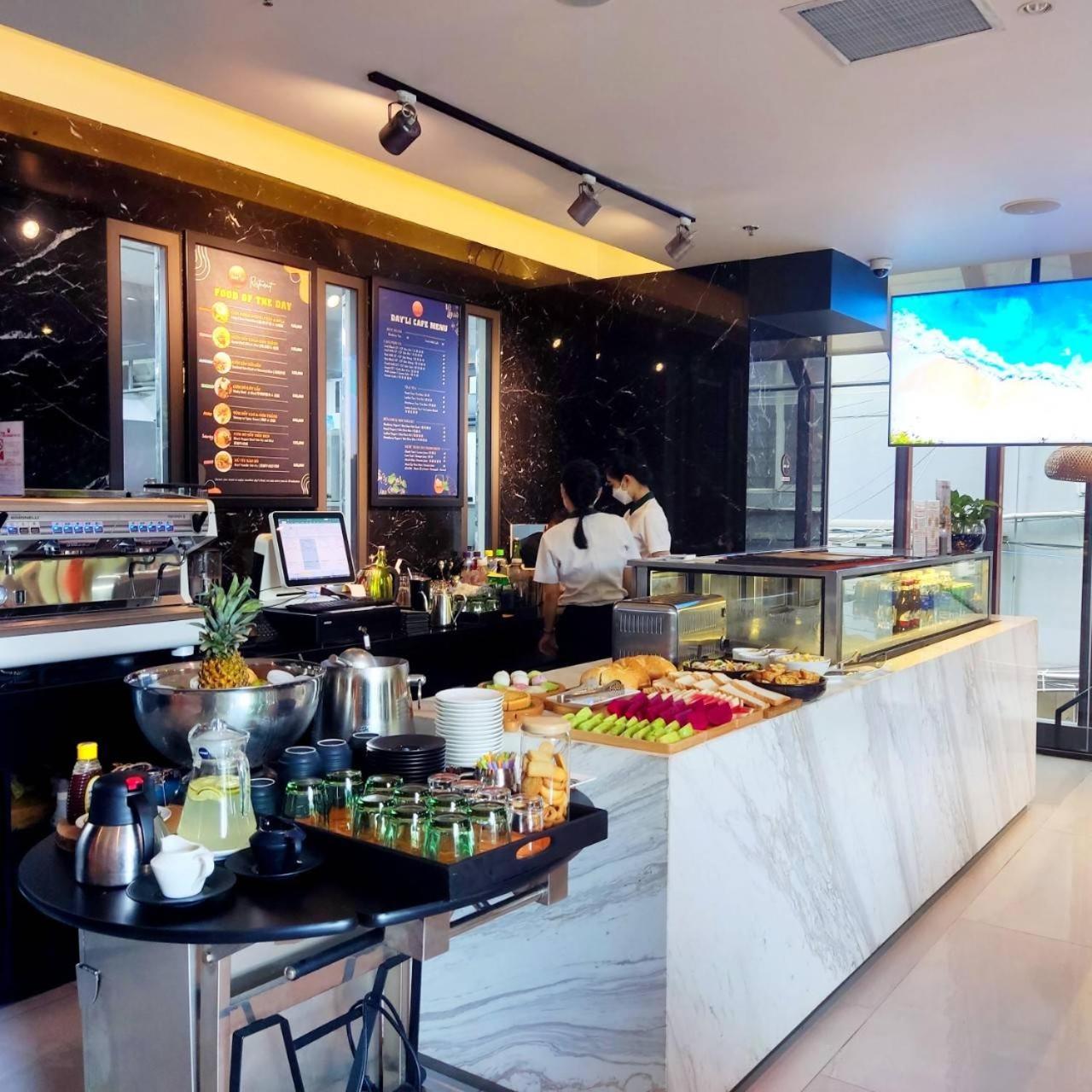 Khách sạn Zazz Urban 4*